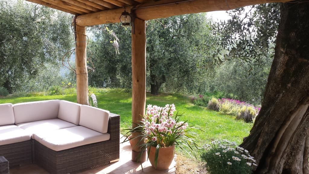 Agriturismo C'Era Una Volta カンポロッソ エクステリア 写真