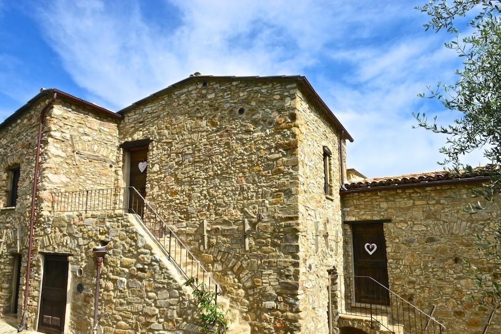 Agriturismo C'Era Una Volta カンポロッソ エクステリア 写真