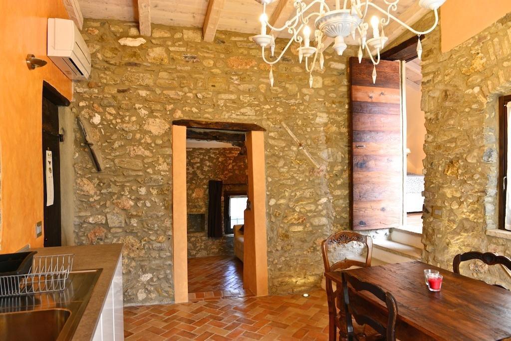 Agriturismo C'Era Una Volta カンポロッソ 部屋 写真